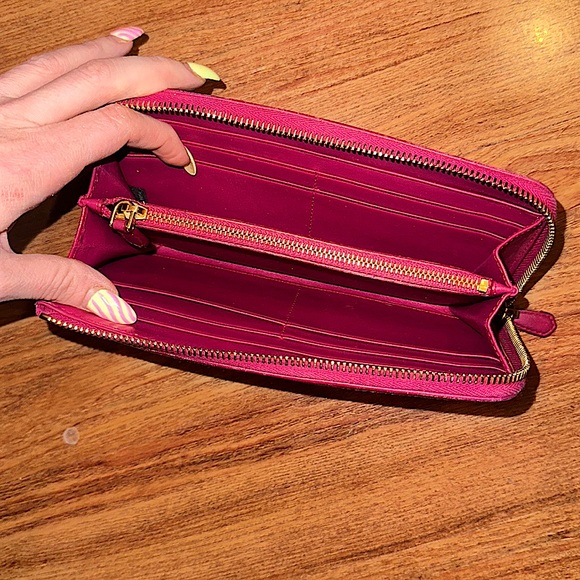 💞Authentic PRADA Pink Quilted Women's Wallet💞 - Picture 11 of 15
